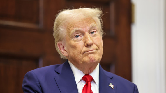 Трамп связал экономический кризис в США с политикой администрации Байдена